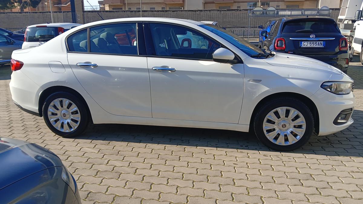 Fiat Tipo 1.3 Mjt 95cv 4 porte Easy